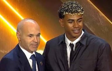 上海男篮三分雨淹没对手