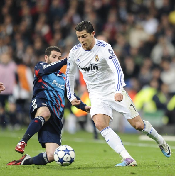 意甲出现一条大鱼！4大豪门开始抢人，年仅26岁4000万欧底价