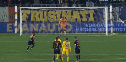 WTT总决赛：王楚钦4-3逆转战胜松岛辉空，晋级八强