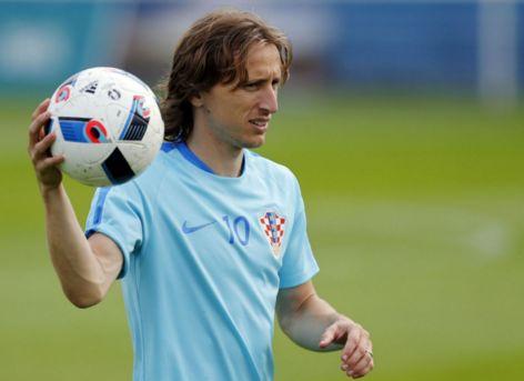 尤文官方：加蒂已接受半月板切除手术，球员已开始康复进程