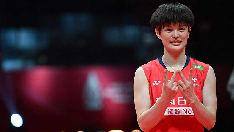 梅西决赛2助攻！率队3-1首次夺冠，一夜又创纪录：生涯47次捧杯